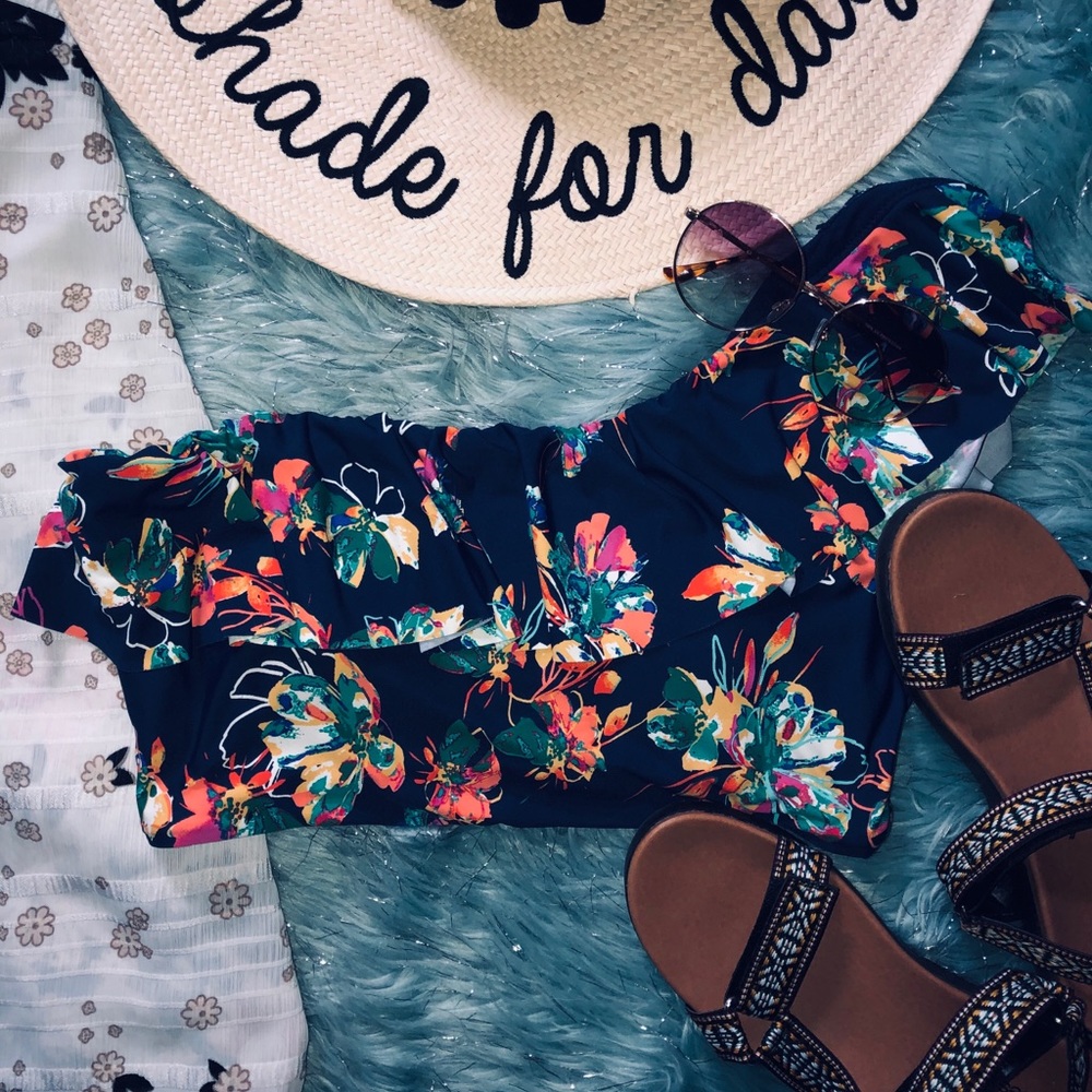 Swim suit
